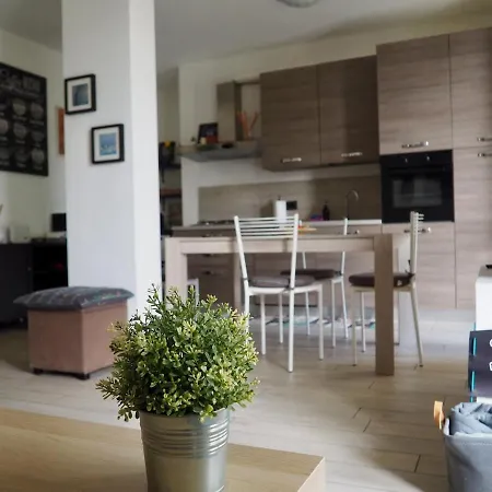 Apartment Feel Like At -