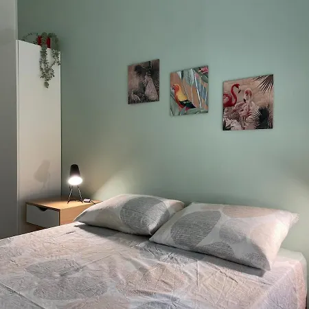 Apartment Feel Like At - *