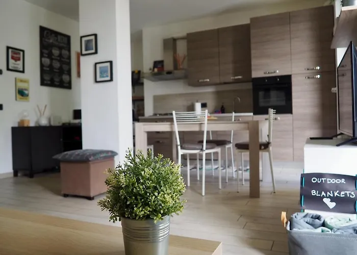 Apartment Feel Like At -